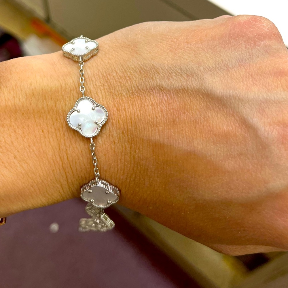 Clover bracelet!